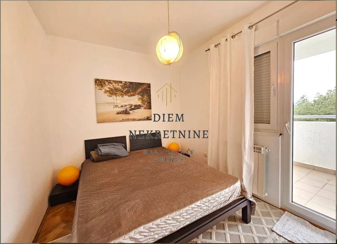 Prodaja, dvosoban stan, 76m², Centar, Bar