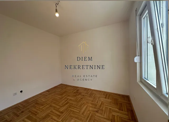 Prodaja, dvosoban stan, 73m², Dalmatinska ulica, Podgorica