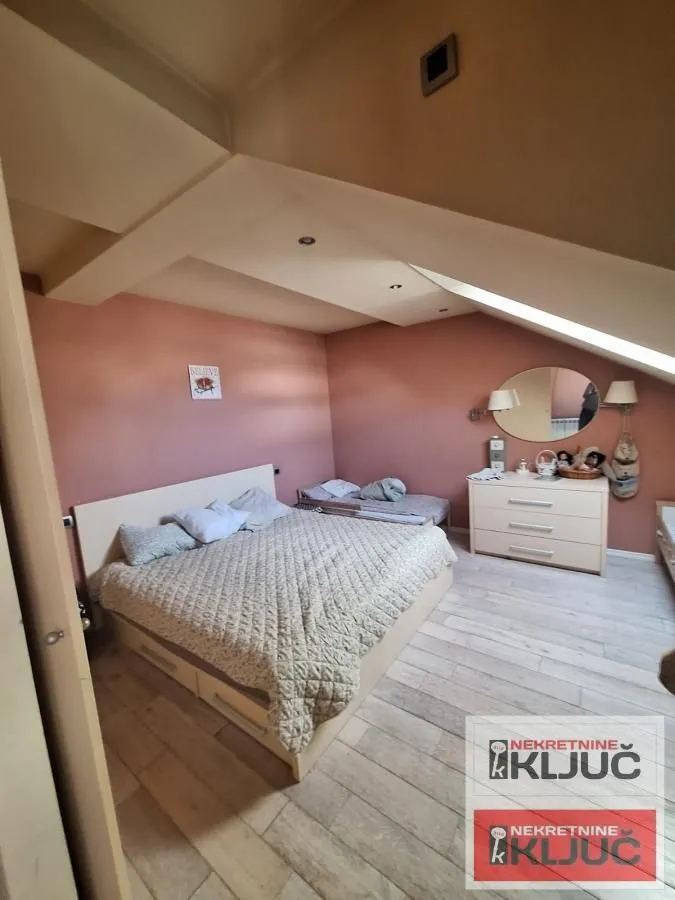 Prodaja, stan, 174m², Bulevar Oslobodjenja, Novi Sad Sve Podlokacije