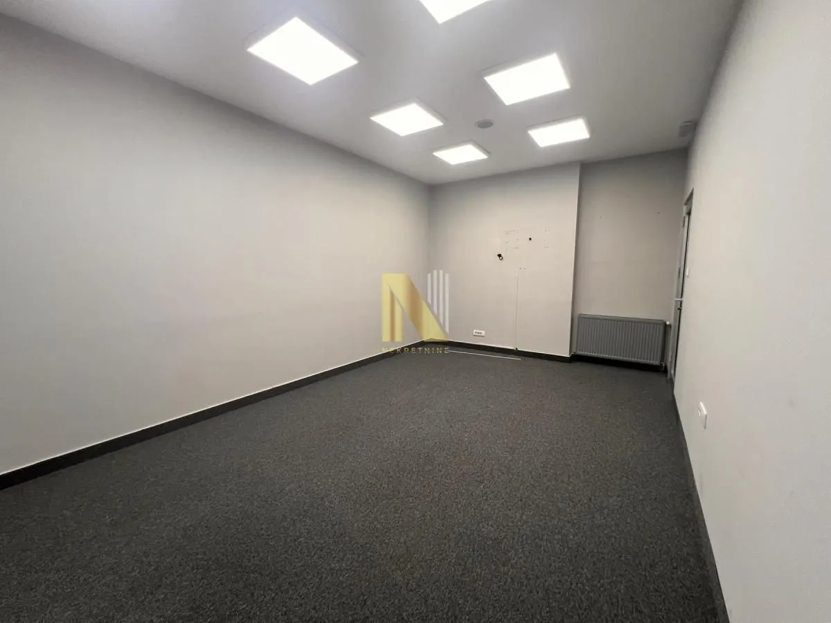Rent, office space, 263m², Bulevar Oslobodjenja, Novi Sad Sve Podlokacije