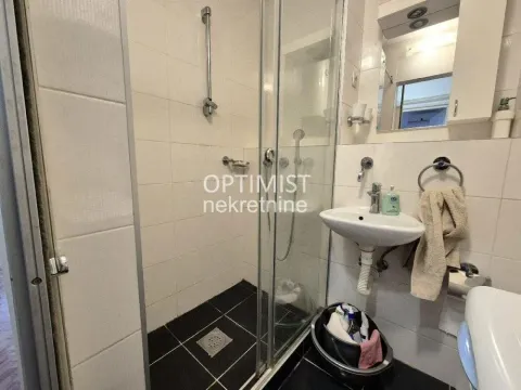 Rent, two bedroom apartment, 42m², Kalenić Pijaca, Vračar Sve Podlokacije - image 8