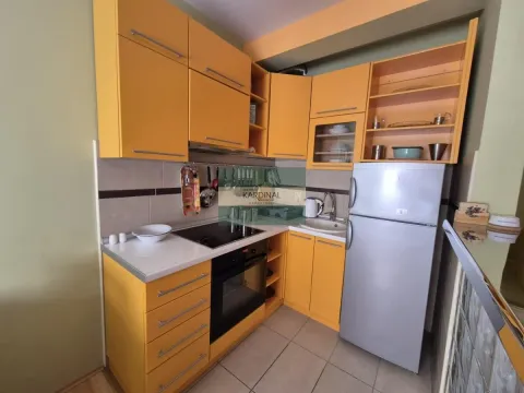 Izdavanje, trosoban stan, 73m², Centar, Jagodina - image 10