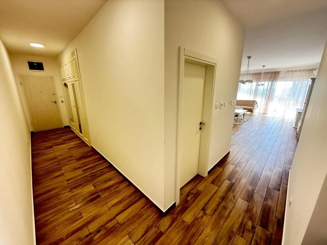 Prodaja, dvosoban stan, 110m², Dobra Voda, Budva