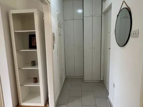 Rent, one bedroom apartment, 37m², Tološka šuma, Podgorica - image 4