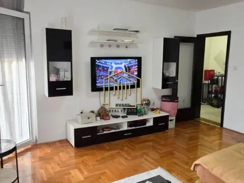 Prodaja, jednosoban stan, 60m², Zagorič, Podgorica - image 11