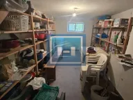 Prodaja, kuća, 180m², Vranje, Srbija - image 10