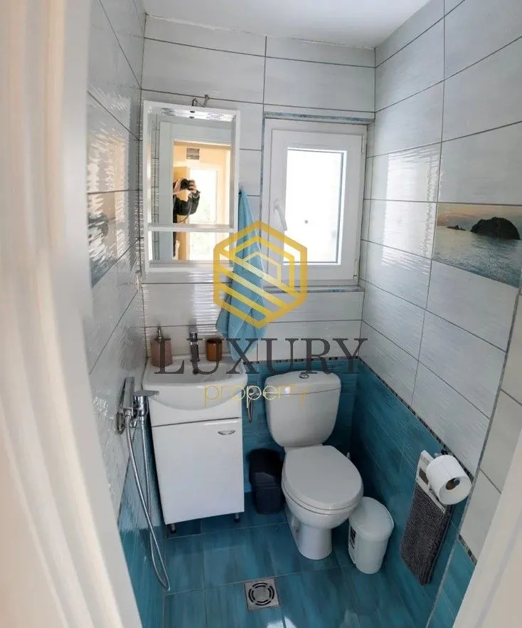 Izdavanje, kuća, 111m², Lastva Grbaljska, Kotor