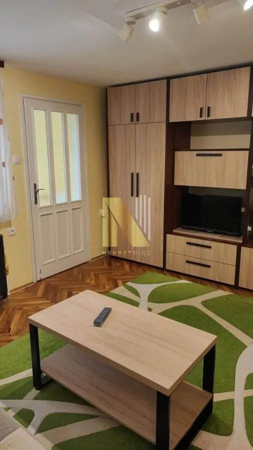 Prodaja, kuća, 128m², Salajka, Novi Sad Sve Podlokacije