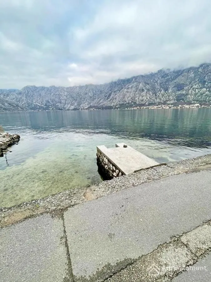 Prodaja, kuća, 120m², Prčanj, Kotor