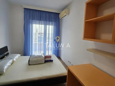 Izdavanje, dvosoban stan, 75m², City Kvart, Podgorica - image 9