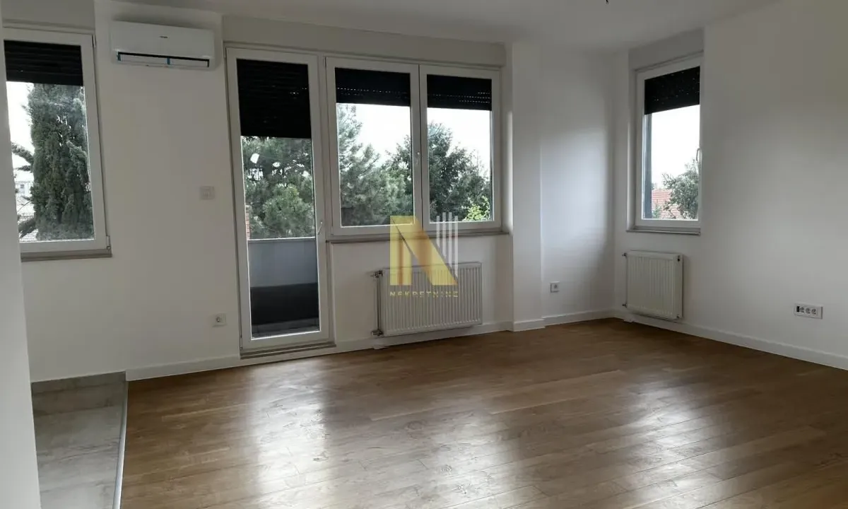 Izdavanje, poslovni prostor, 48m², Bulevar Evrope, Novi Sad Sve Podlokacije