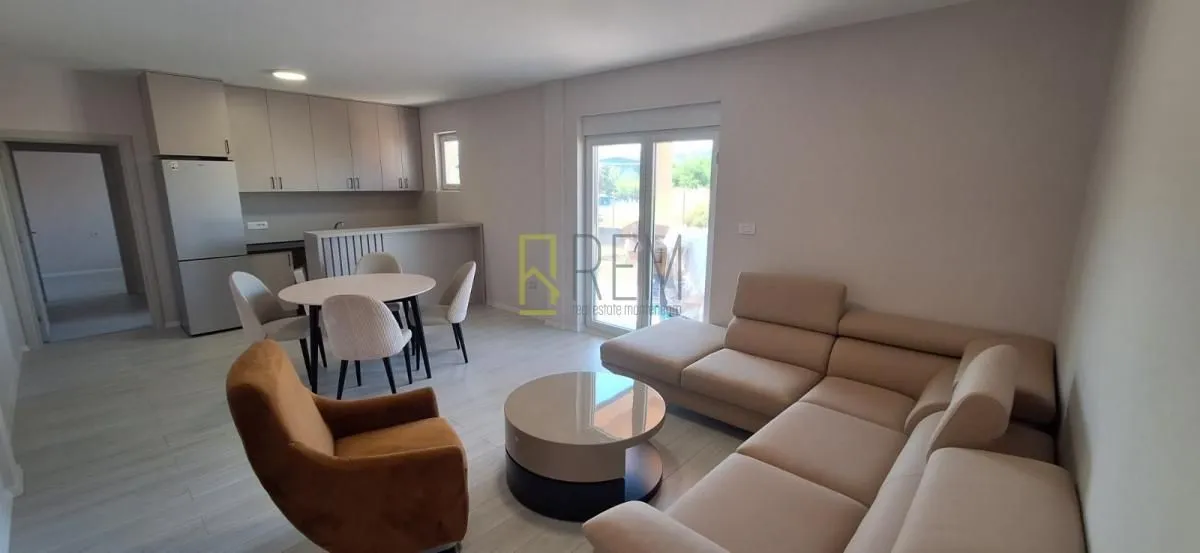Rent, house, 95m², Donji Kokoti, Podgorica