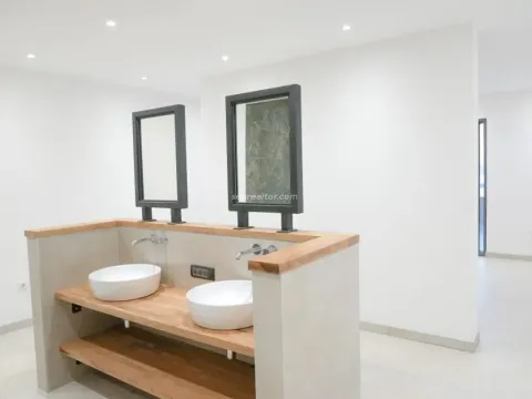 Prodaja, kuća, 420m², Blizikuće, Budva - image 27