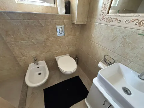 Prodaja, četvorosoban stan, 136m², Zabjelo, Podgorica - image 9