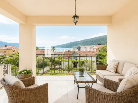 Prodaja, dvosoban stan, 85m², Đenovići, Herceg Novi - image 2