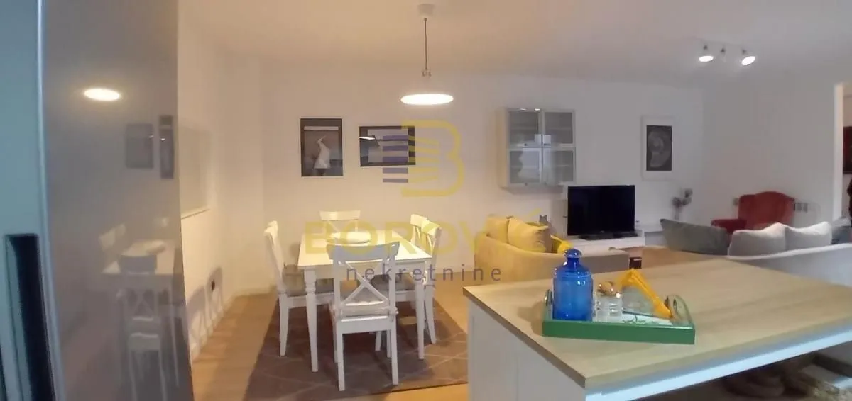 Rent, house, 130m², Savski Venac, Beograd