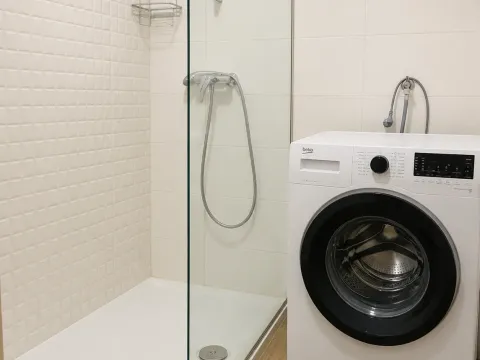 Izdavanje, jednosoban stan, 47m², City Kvart, Podgorica - image 8
