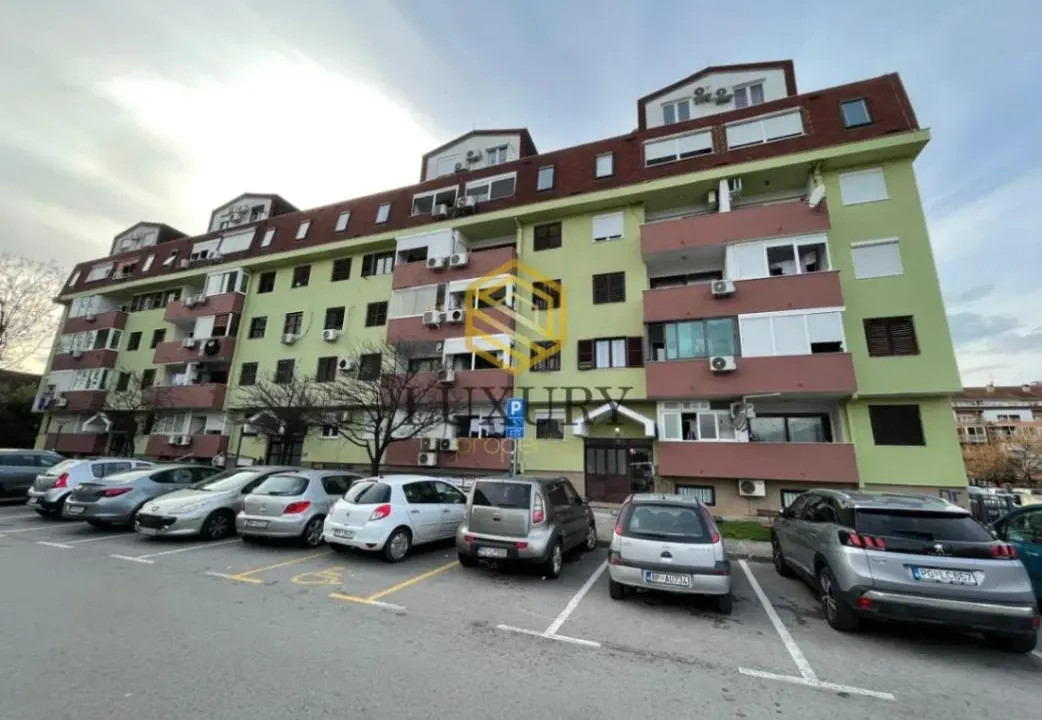 Izdavanje, jednosoban stan, 45m², Stari Aerodrom, Podgorica