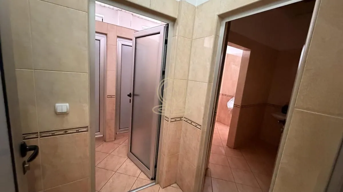 Sale, office space, 31m², Vašarište, Kragujevac