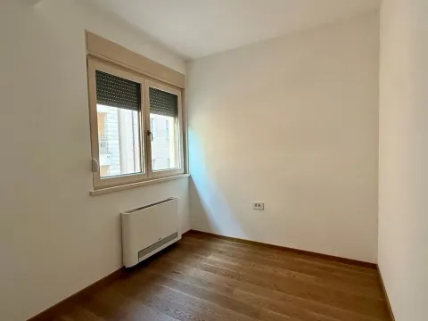 Prodaja, četvorosoban stan, 89m², Vračar Hram, Vračar Sve Podlokacije - image 10