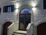 Izdavanje, dvosoban stan, 75m², Đenovići, Herceg Novi - image 6