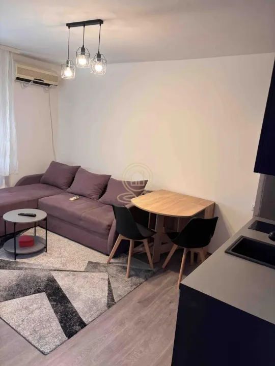Izdavanje, jednosoban stan, 38m², Medijana, Niš