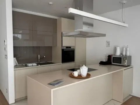 Izdavanje, stan, 158m², Budva, Crna Gora - image 4