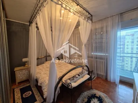 Izdavanje, trosoban stan, 85m², Novi Beograd Blok 63, Novi Beograd Sve Podlokacije - image 12