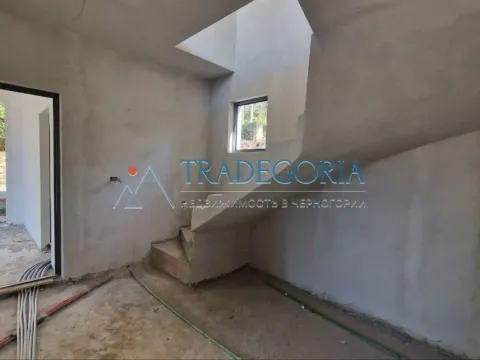 Prodaja, kuća, 174m², Bar, Crna Gora - image 11