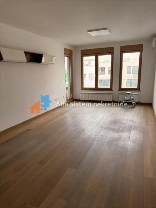 Rent, four bedroom apartment, 106m², Novi Beograd Blok 65, Novi Beograd Sve Podlokacije