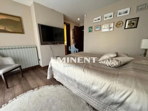 Izdavanje, stan, 200m², Senjak, Beograd - image 7