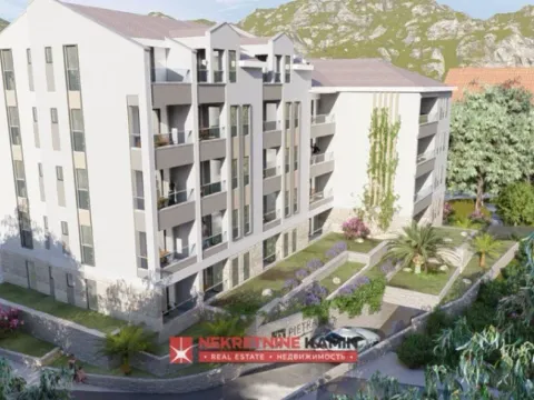Sale, one bedroom apartment, 42m², Podkošljun, Budva - image 8