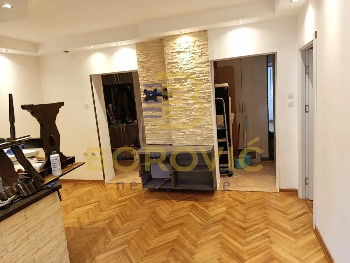Sale, three bedroom apartment, 66m², Vračar Sve Podlokacije, Beograd