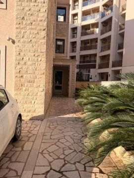 Sale, studio apartment, 31m², Bečići, Budva - image 12