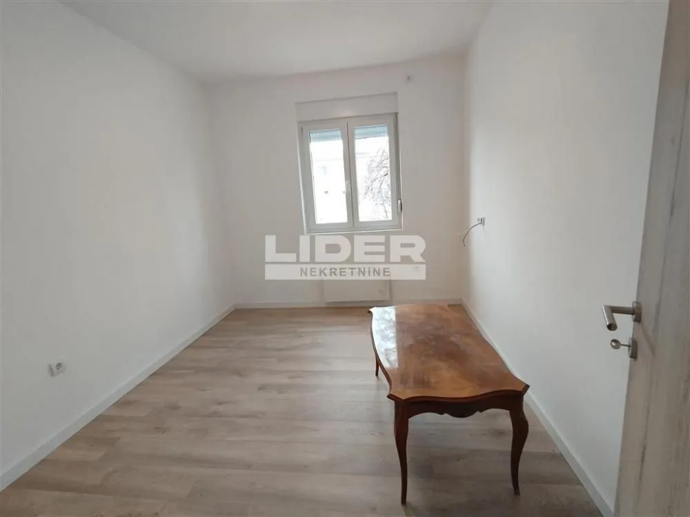 Sale, three bedroom apartment, 67m², Slavujev Venac, Zvezdara Sve Podlokacije