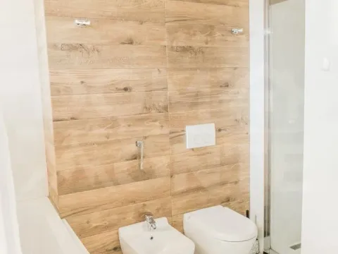 Izdavanje, dvosoban stan, 70m², Tivat, Crna Gora - image 4