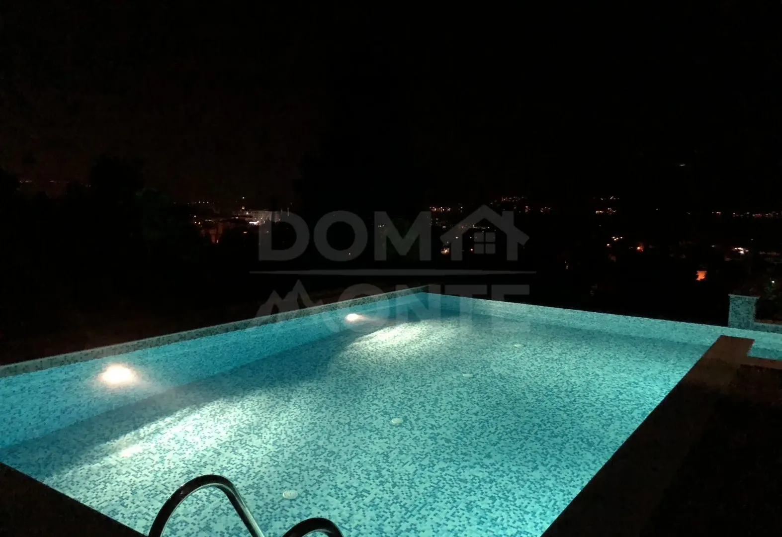 Rent, three bedroom apartment, 130m², Gornja Lastva, Tivat