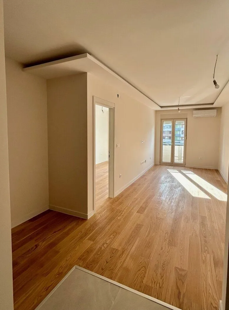 Rent, apartment, 43m², Central Point, Podgorica