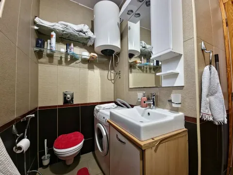 Izdavanje, jednosoban stan, 50m², Budva, Crna Gora - image 12