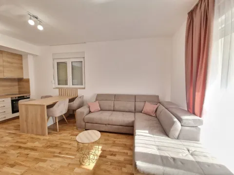 Izdavanje, jednosoban stan, 46m², Bečići, Budva - image 24
