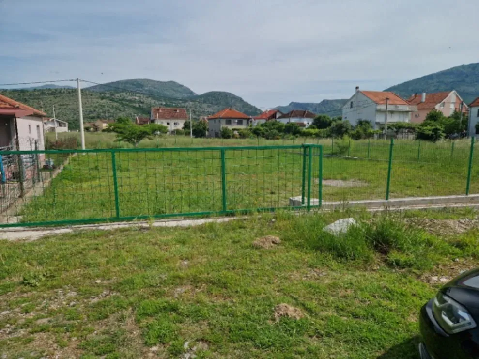 Prodaja, plac, 655m², Doljani, Podgorica