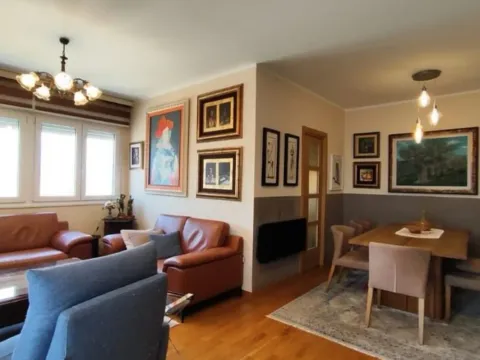 Sale, three bedroom apartment, 100m², City Kvart, Podgorica - image 7