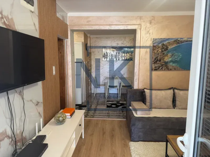 Rent, studio apartment, 30m², Stari Aerodrom, Podgorica