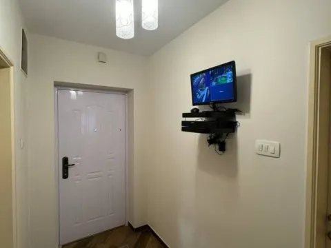 Prodaja, jednosoban stan, 60m², Centar, Podgorica - image 8