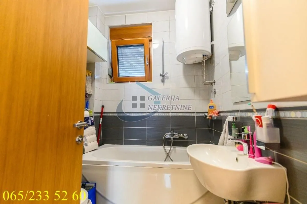 Sale, three bedroom apartment, 65m², Cvetni Trg, Vračar Sve Podlokacije