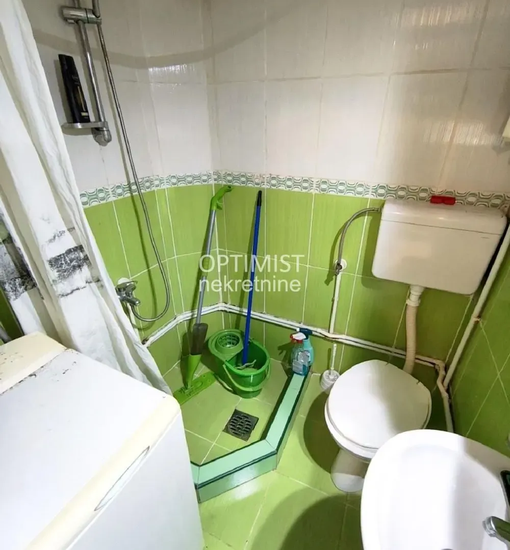 Prodaja, jednosoban stan, 29m², Čubura, Beograd