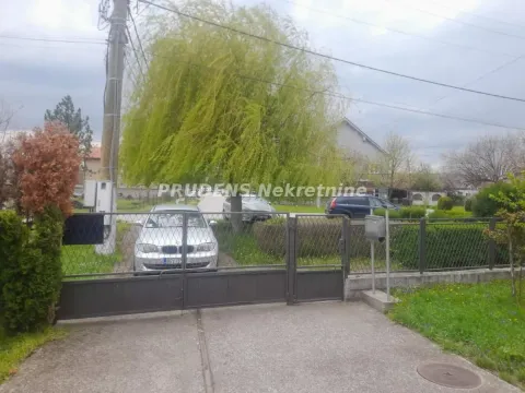 Prodaja, kuća, 220m², Bečmen, Surčin - image 20