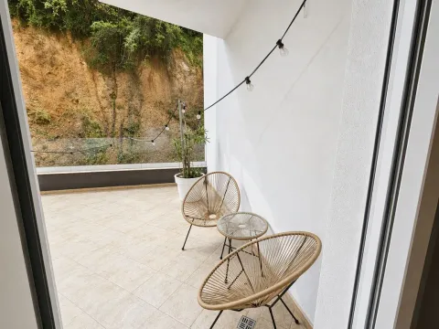 Sale, two bedroom apartment, 69m², Budva, Crna Gora - image 11
