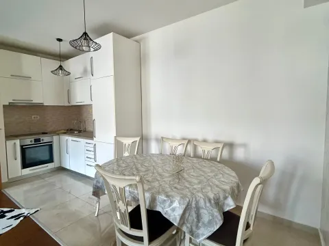 Izdavanje, dvosoban stan, 70m², Ljubović, Podgorica - image 2