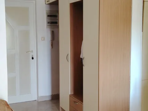 Sale, one bedroom apartment, 49m², Petrovac, Budva - image 8